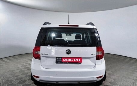 Skoda Yeti I рестайлинг, 2014 год, 1 599 000 рублей, 7 фотография