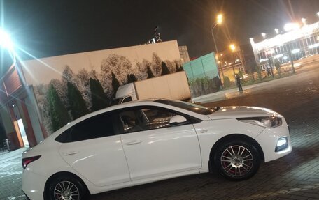 Hyundai Solaris II рестайлинг, 2017 год, 780 000 рублей, 9 фотография