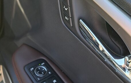 Lexus RX IV рестайлинг, 2017 год, 4 100 000 рублей, 11 фотография