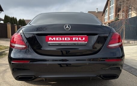 Mercedes-Benz E-Класс, 2018 год, 3 250 000 рублей, 9 фотография