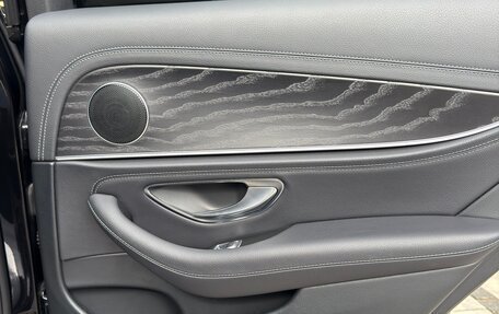 Mercedes-Benz E-Класс, 2018 год, 3 250 000 рублей, 20 фотография