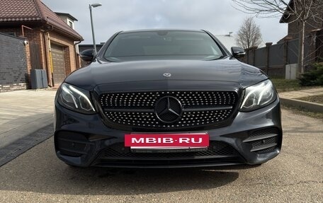 Mercedes-Benz E-Класс, 2018 год, 3 250 000 рублей, 10 фотография