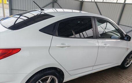 Hyundai Solaris II рестайлинг, 2011 год, 780 000 рублей, 6 фотография