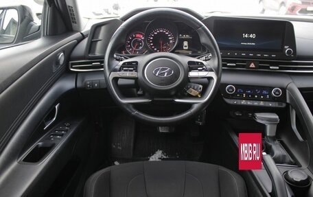 Hyundai Elantra, 2021 год, 1 895 000 рублей, 10 фотография