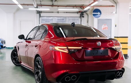 Alfa Romeo Giulia II, 2022 год, 9 500 000 рублей, 3 фотография