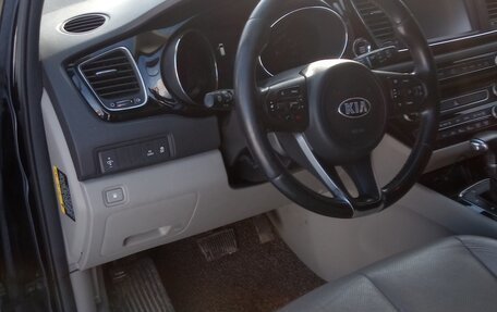 KIA Carnival III, 2017 год, 2 500 000 рублей, 4 фотография