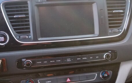 KIA Carnival III, 2017 год, 2 500 000 рублей, 5 фотография