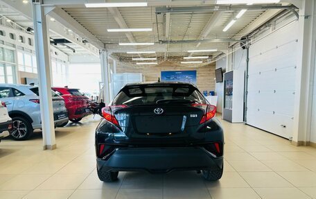 Toyota C-HR I рестайлинг, 2017 год, 2 149 900 рублей, 5 фотография