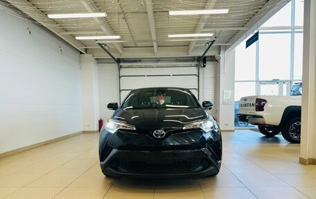 Toyota C-HR I рестайлинг, 2017 год, 2 149 900 рублей, 9 фотография