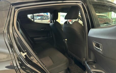 Toyota C-HR I рестайлинг, 2017 год, 2 149 900 рублей, 18 фотография