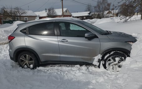 Honda HR-V II, 2022 год, 2 300 000 рублей, 3 фотография