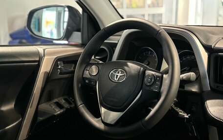 Toyota RAV4, 2017 год, 2 480 000 рублей, 13 фотография