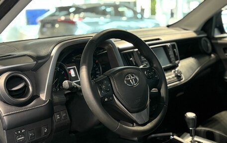 Toyota RAV4, 2017 год, 2 480 000 рублей, 9 фотография