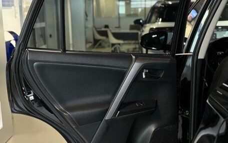 Toyota RAV4, 2017 год, 2 480 000 рублей, 18 фотография