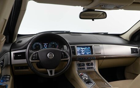 Jaguar XF I рестайлинг, 2013 год, 1 399 050 рублей, 6 фотография