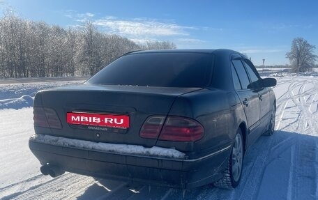 Mercedes-Benz E-Класс, 2002 год, 619 999 рублей, 4 фотография