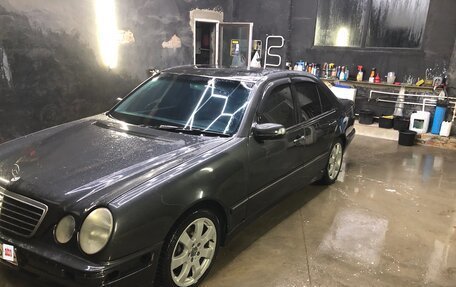 Mercedes-Benz E-Класс, 2002 год, 619 999 рублей, 13 фотография