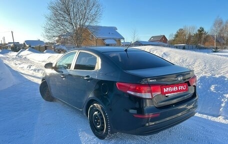 KIA Rio III рестайлинг, 2016 год, 1 090 000 рублей, 2 фотография