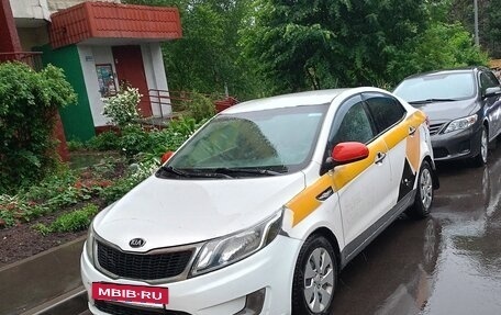 KIA Rio III рестайлинг, 2014 год, 350 000 рублей, 2 фотография