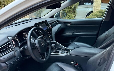 Toyota Camry, 2021 год, 2 070 000 рублей, 7 фотография