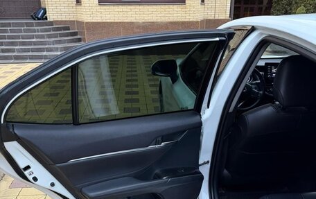 Toyota Camry, 2021 год, 2 070 000 рублей, 12 фотография