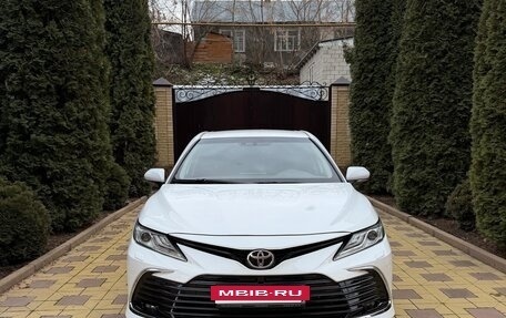 Toyota Camry, 2021 год, 2 070 000 рублей, 2 фотография