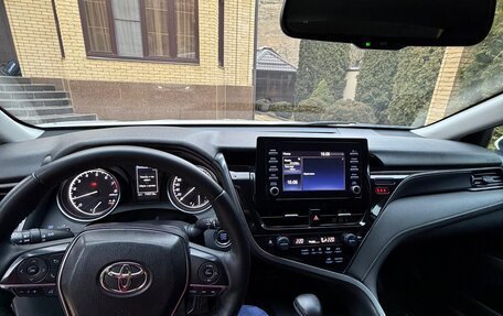 Toyota Camry, 2021 год, 2 070 000 рублей, 17 фотография