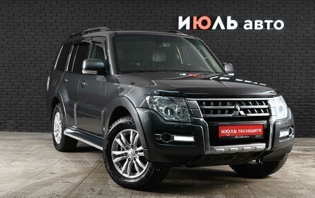 Mitsubishi Pajero IV, 2014 год, 2 765 000 рублей, 3 фотография