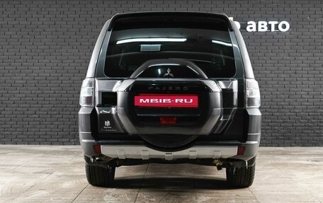 Mitsubishi Pajero IV, 2014 год, 2 765 000 рублей, 5 фотография