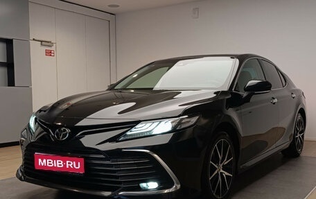 Toyota Camry, 2022 год, 3 450 000 рублей, 1 фотография