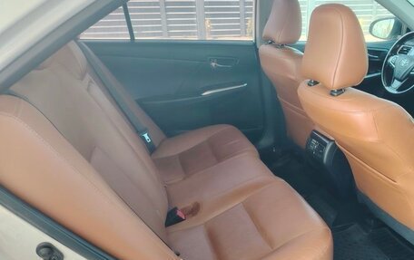 Toyota Camry, 2017 год, 2 080 000 рублей, 10 фотография