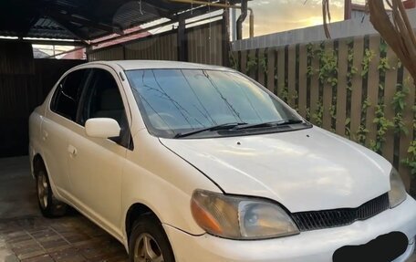 Toyota Platz, 1999 год, 270 000 рублей, 2 фотография