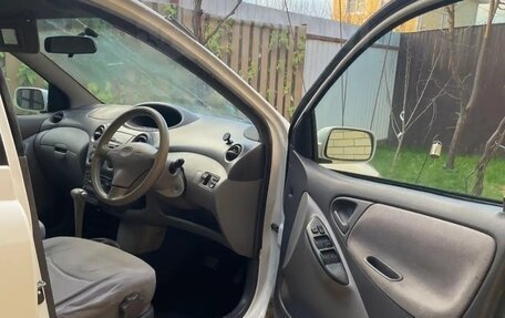 Toyota Platz, 1999 год, 270 000 рублей, 6 фотография