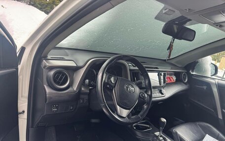 Toyota RAV4, 2018 год, 2 150 000 рублей, 7 фотография