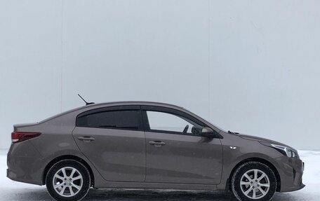 KIA Rio IV, 2021 год, 1 635 000 рублей, 4 фотография