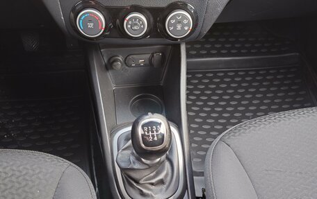 KIA Rio III рестайлинг, 2016 год, 800 000 рублей, 10 фотография