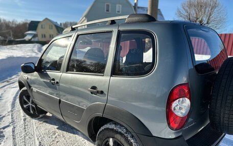Chevrolet Niva I рестайлинг, 2009 год, 385 000 рублей, 3 фотография