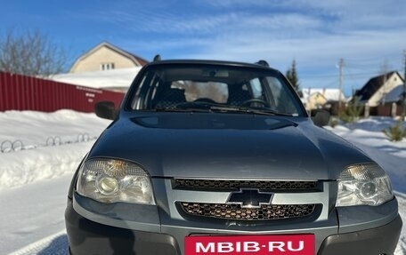 Chevrolet Niva I рестайлинг, 2009 год, 385 000 рублей, 6 фотография