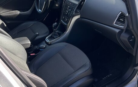 Opel Astra J, 2012 год, 620 000 рублей, 4 фотография