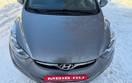 Hyundai Elantra V, 2012 год, 950 000 рублей, 3 фотография