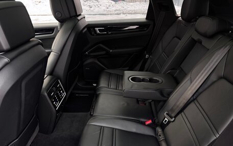 Porsche Cayenne III, 2022 год, 13 100 000 рублей, 14 фотография