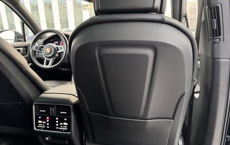 Porsche Cayenne III, 2022 год, 13 100 000 рублей, 18 фотография