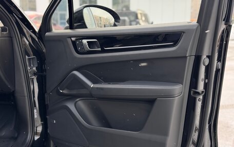 Porsche Cayenne III, 2022 год, 13 100 000 рублей, 19 фотография