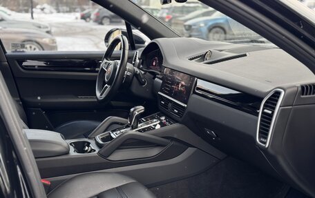 Porsche Cayenne III, 2022 год, 13 100 000 рублей, 20 фотография