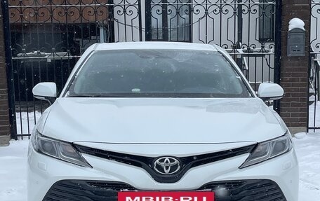 Toyota Camry, 2018 год, 2 459 000 рублей, 4 фотография