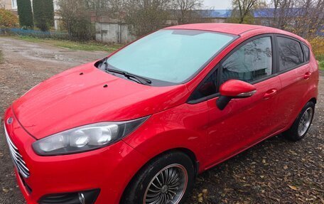 Ford Fiesta, 2016 год, 900 000 рублей, 3 фотография