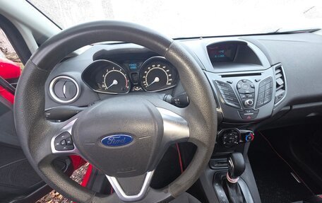 Ford Fiesta, 2016 год, 900 000 рублей, 4 фотография