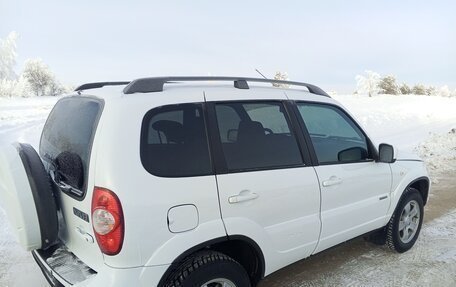 Chevrolet Niva I рестайлинг, 2018 год, 785 000 рублей, 3 фотография