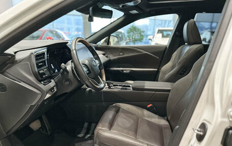 Lexus RX IV рестайлинг, 2023 год, 9 700 000 рублей, 16 фотография