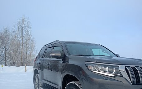 Toyota Land Cruiser Prado 150 рестайлинг 2, 2017 год, 4 300 000 рублей, 16 фотография